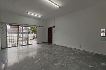 Taman Tasik Semenyih (Lake Residence)