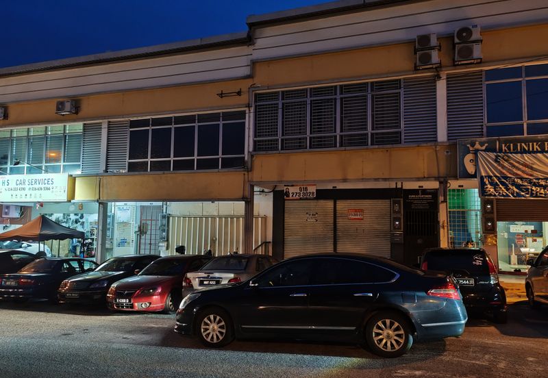 Ground Floor Office, Facing Main road and House. Tmn Saga Emas, Kajang