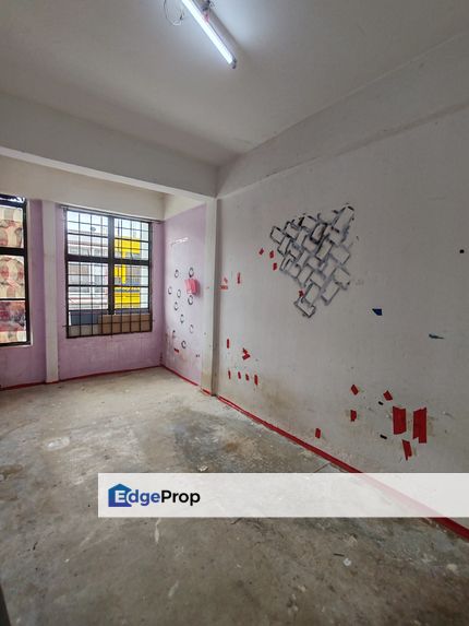 Hostel For rent with 6 rooms, 1st Floor, Nilai, Negeri Sembilan, Nilai