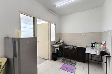 De Bayu Apartment @ Setia Alam