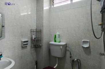 Pangsapuri Seroja Bukit Jelutong