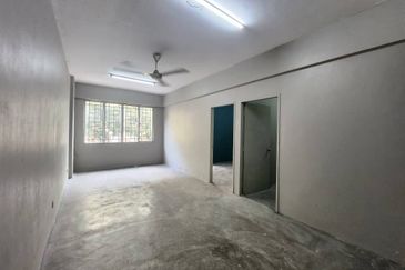 Jelutong Apartment, Selayang Heights