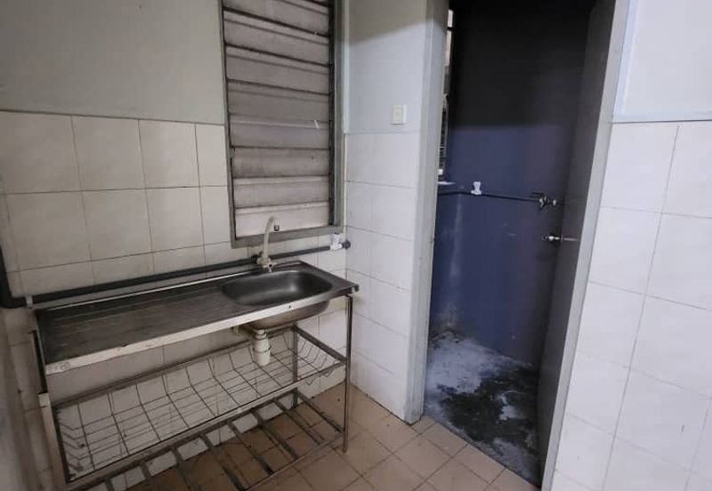 Jelutong Apartment, Selayang Heights