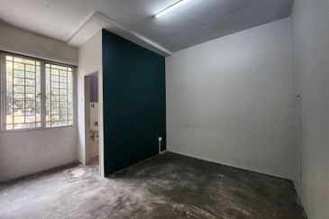 Jelutong Apartment, Selayang Heights