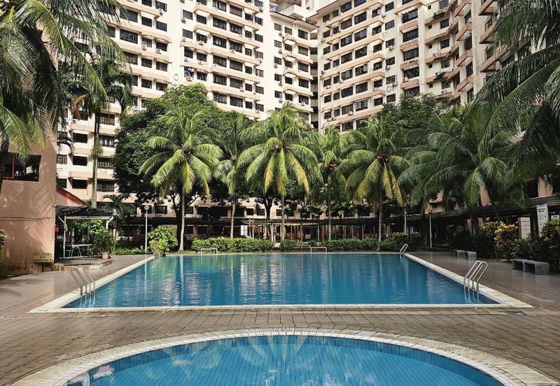 Bayu Tasik Condominium
