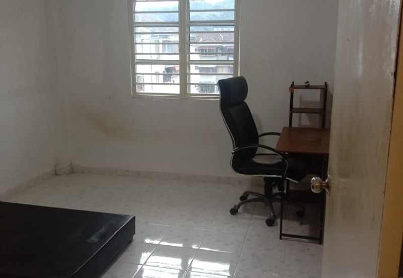 Apartment Taman Pinggiran Batu Caves