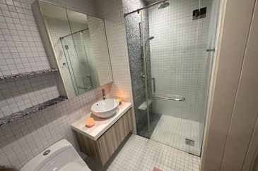 Sixceylon Condominium