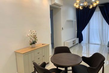 Kenwingston Platz Residence