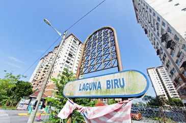 Laguna Biru