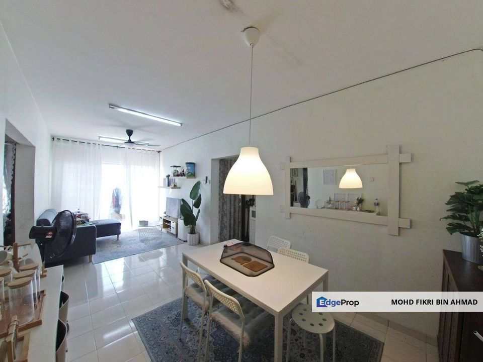 FOR SALE: Apartment Laguna Biru Taman Tasik Biru Kundang Selangor, Selangor, Rawang