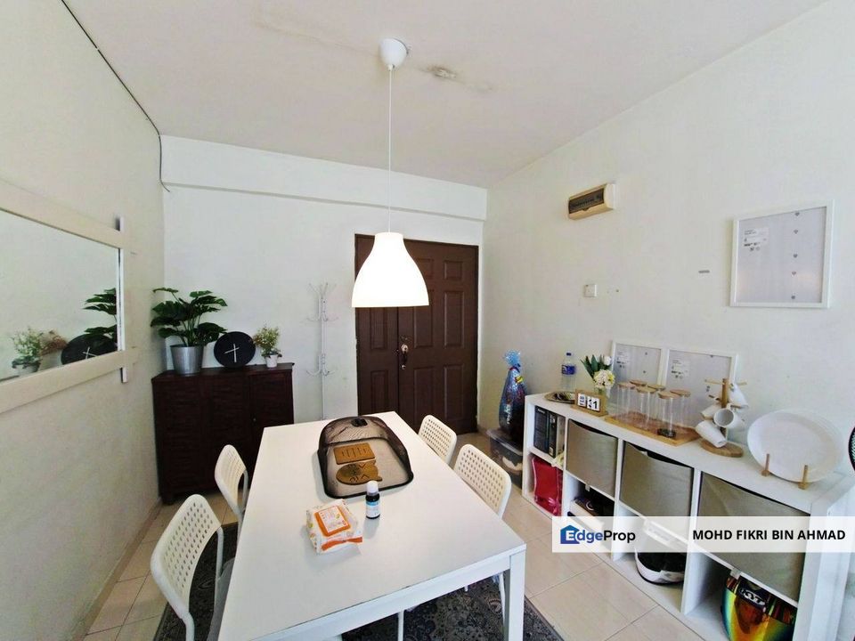 FOR SALE: Apartment Laguna Biru Taman Tasik Biru Kundang Selangor, Selangor, Rawang