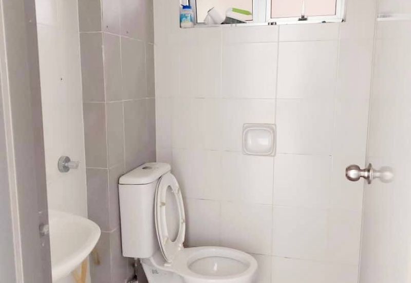 Residensi Warnasari 2