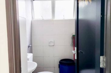 Residensi Warnasari 2