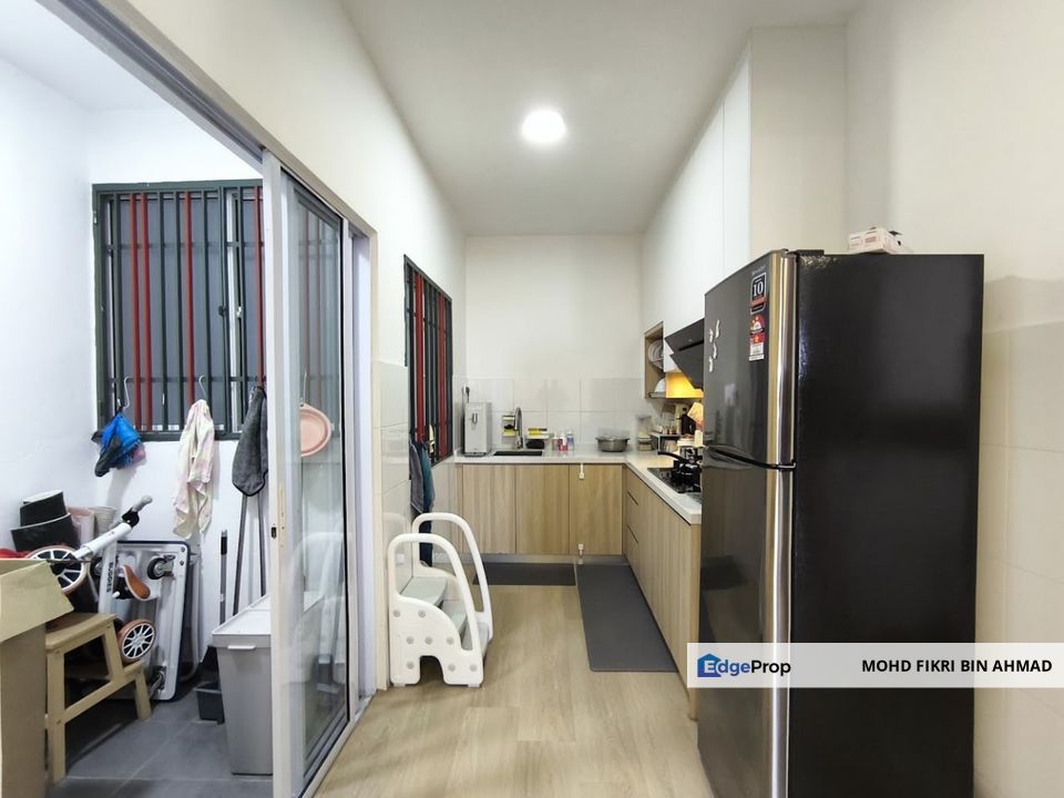 FOR SALE: Koi Prima Condominium Taman Mas Sepang Puchong Selangor, Selangor, Puchong