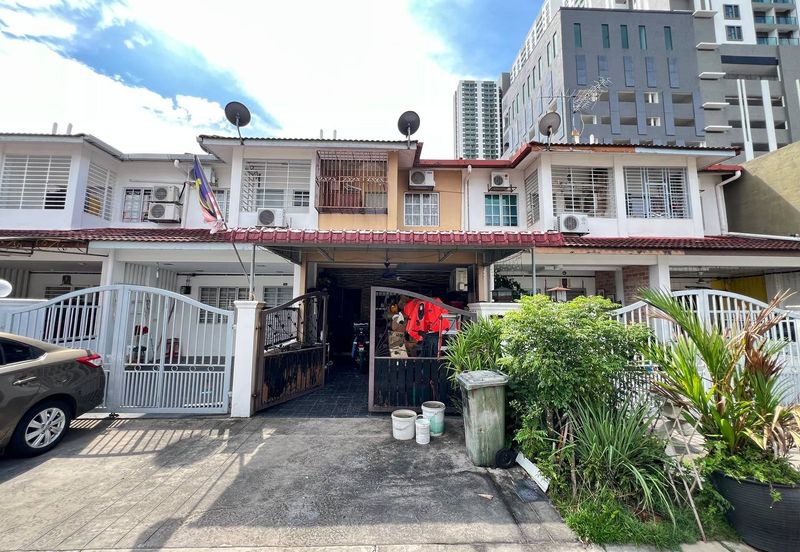 â Taman Pinggiran Indah