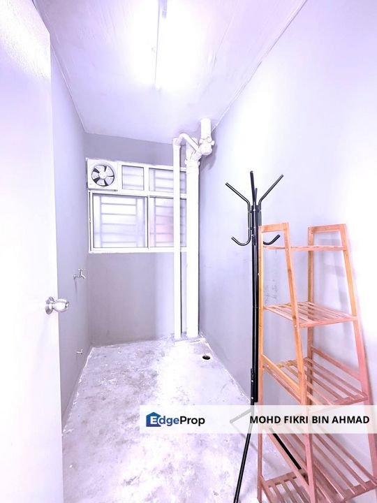 FOR SALE: Corner Sentrovue Puncak Alam Selangor, Selangor, Bandar Puncak Alam