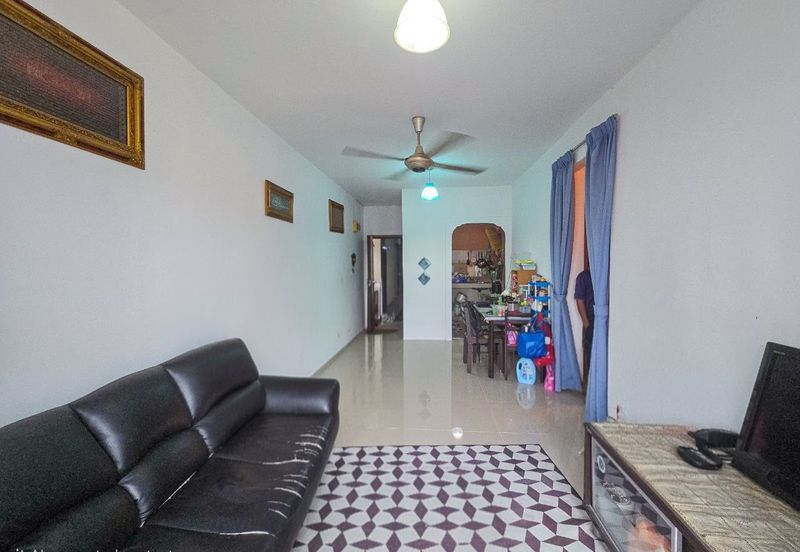 Pangsapuri Desa Tenaga