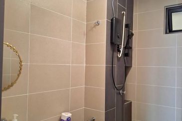 Zentro Residences @ 16 Sierra