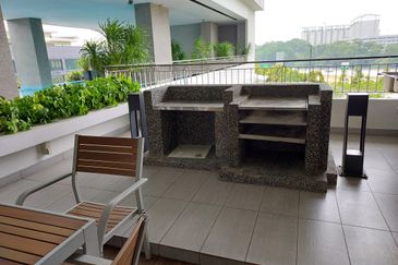 Zentro Residences @ 16 Sierra