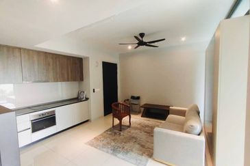 Datum Jelatek Residence