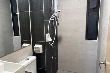 FOR RENT: Fully Furnished Admiral Residences Kota Laksamana 