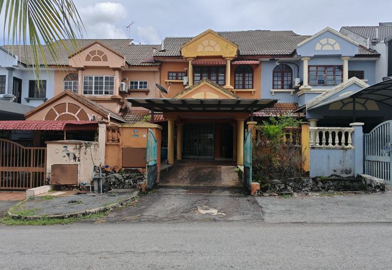 Bandar Tun Hussein Onn