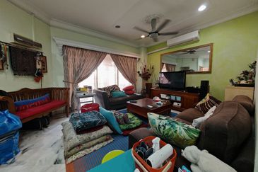 Bandar Tun Hussein Onn