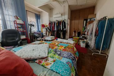 Bandar Tun Hussein Onn