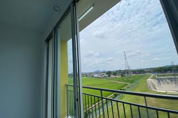 FOR RENT: Seri Serindit Residence Bukit Serindit Semabok