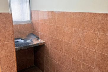 Desa Temenggong Apartment