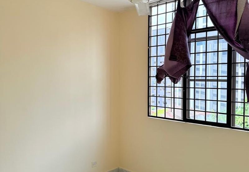 Desa Temenggong Apartment