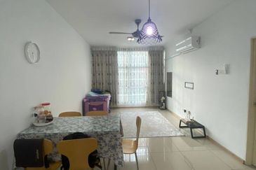 Vista Alam Serviced Apartment
