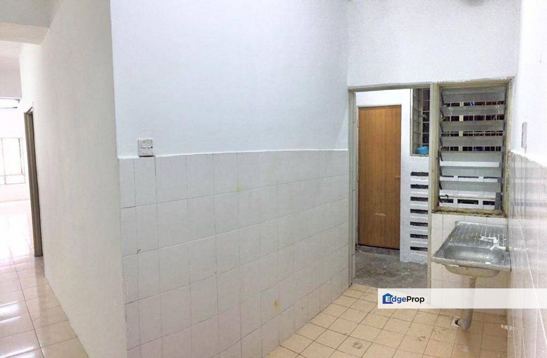 FOR SALE: Dataran Otomobil Apartment, Shah Alam, Selangor  , Selangor, Shah Alam