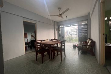 Flat PKNS, Kampung Baru