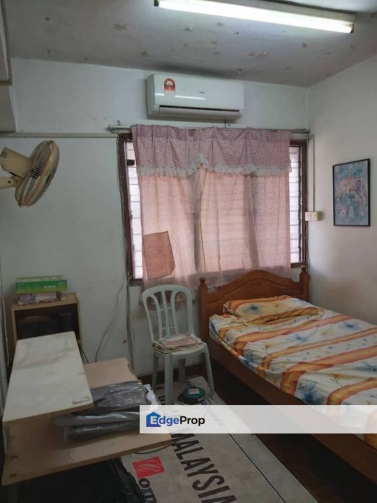 FOR RENT: 3 Storey Terrace Taman Sri Muda, Shah Alam.   , Selangor, Shah Alam