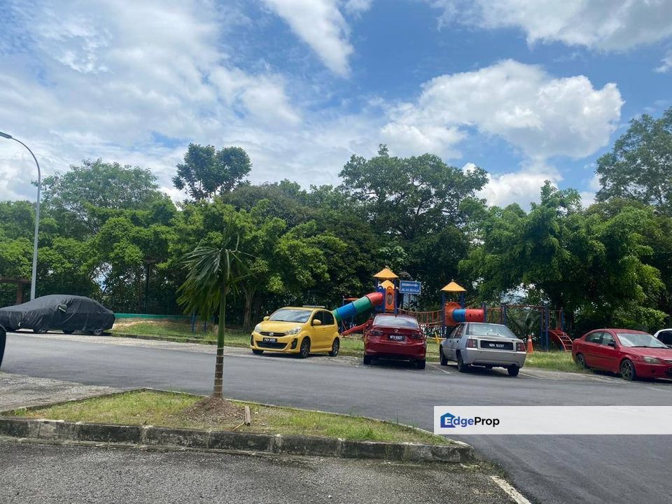 FOR SALE: Apartment Laguna Biru, Kundang, Selangor, Selangor, Rawang