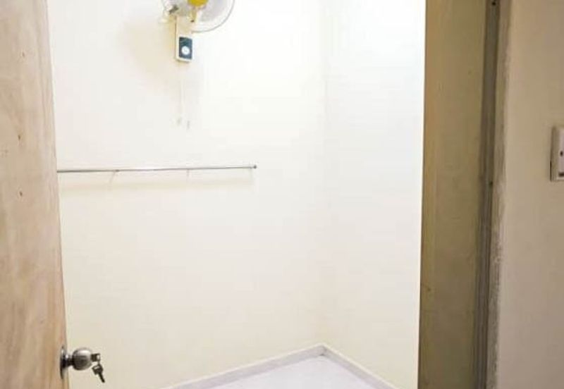 FOR RENT: 1 Storey Terrace Taman Desa Peringgit Peringgit