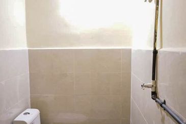 FOR RENT: 1 Storey Terrace Taman Desa Peringgit Peringgit