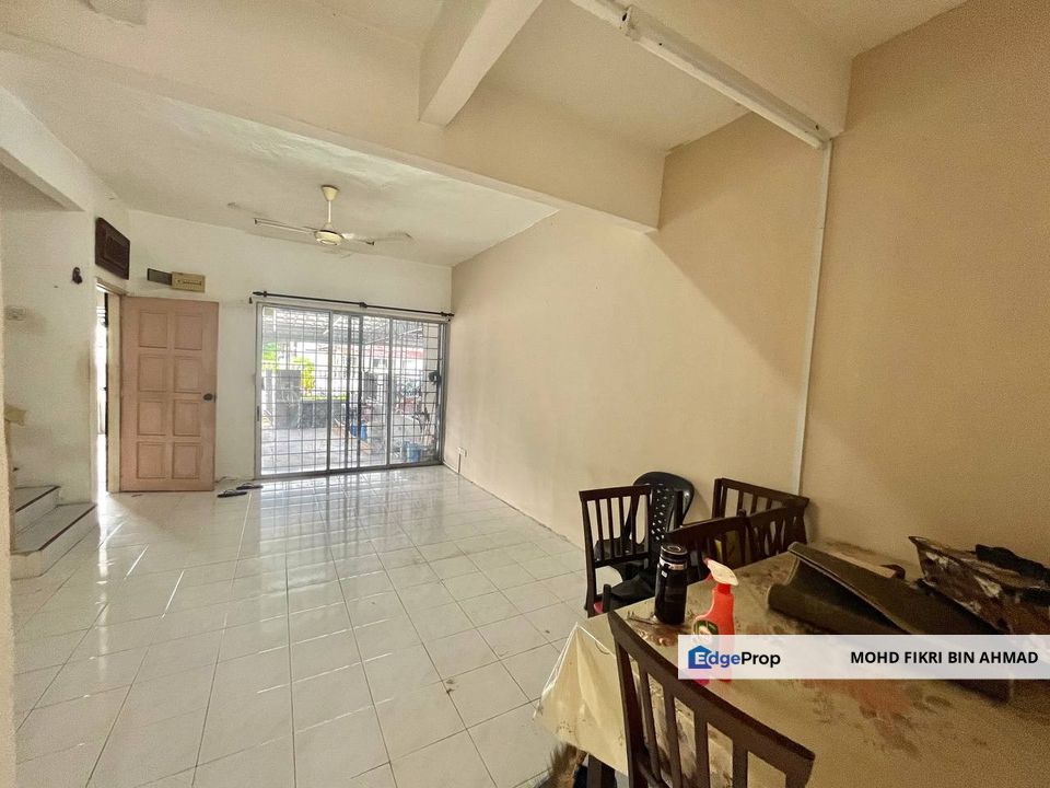 FOR SALE: Open Facing 2 Storey Terrace Taman Dahlia Salak Tinggi Sepang, Selangor, Sepang