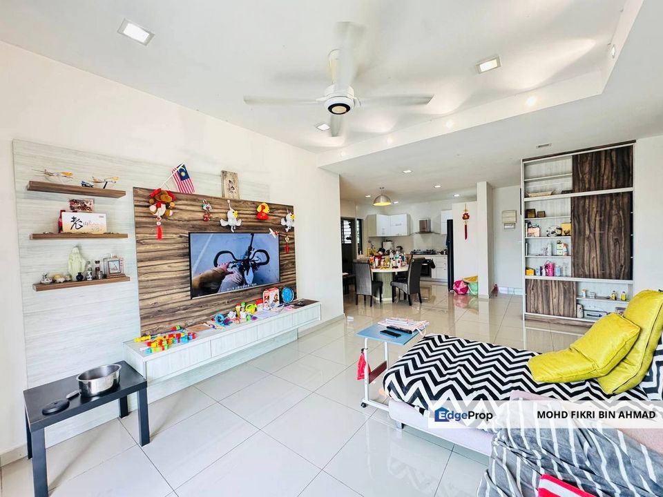 FOR SALE: Corner T-Parkland Condominium @ Templer Park Rawang, Selangor, Rawang