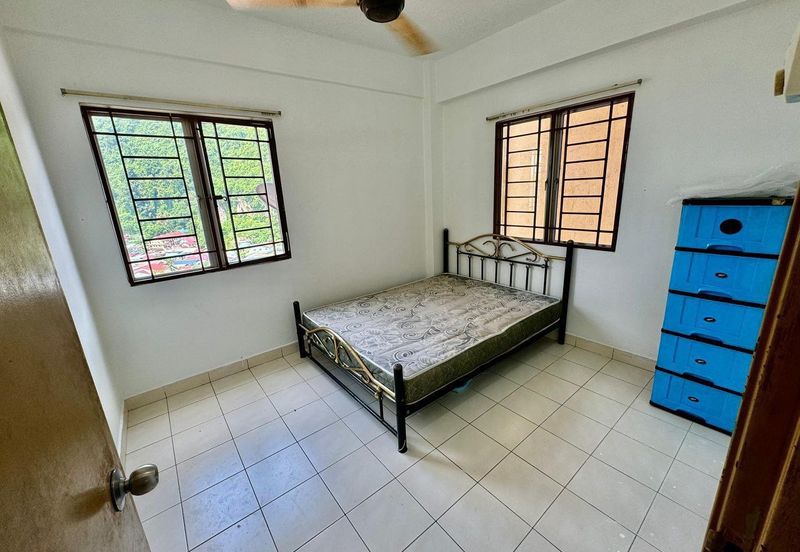 Pangsapuri Saujana Gombak