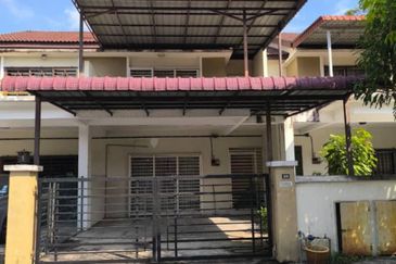 FOR RENT: Renovated House. Double Storey Terrace di Desa Salak Mentari, Bandar Baru Salak Tinggi