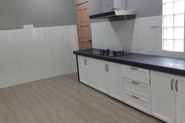 FOR RENT: Renovated House. Double Storey Terrace di Desa Salak Mentari, Bandar Baru Salak Tinggi