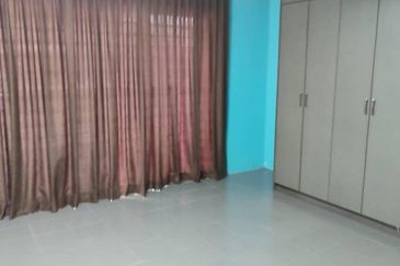 FOR RENT: Renovated House. Double Storey Terrace di Desa Salak Mentari, Bandar Baru Salak Tinggi