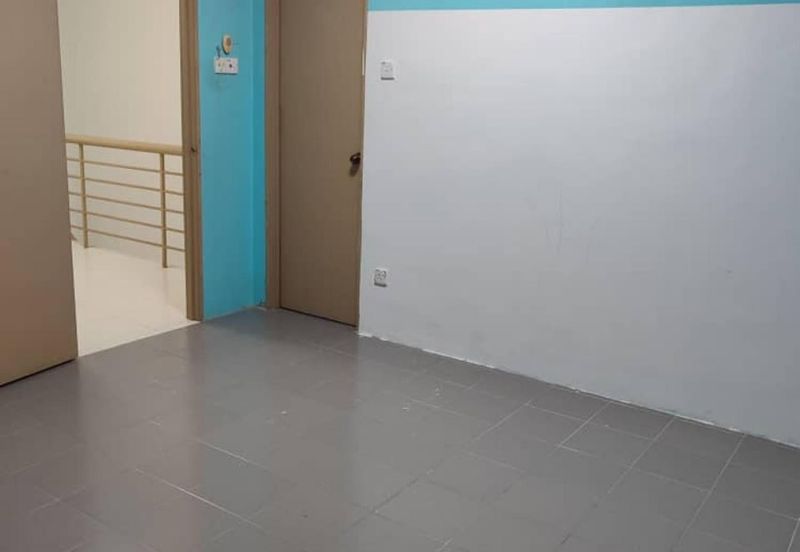 FOR RENT: Renovated House. Double Storey Terrace di Desa Salak Mentari, Bandar Baru Salak Tinggi