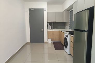 Residensi M Arisa Pelangi