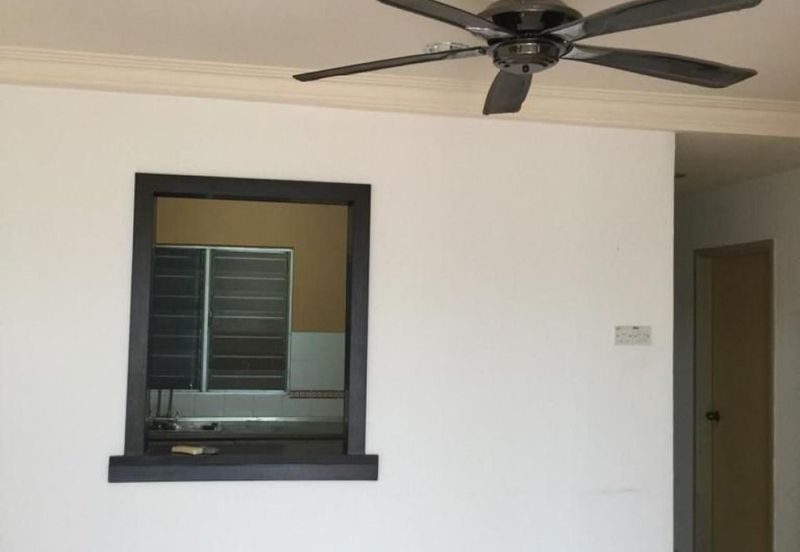 Kristal Heights Apartment