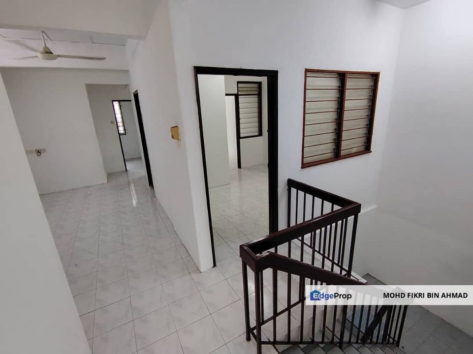 FOR RENT: 2 Storey Terrace House Taman Dahlia Bandar Baru Salak Tinggi Sepang, Selangor, Sepang