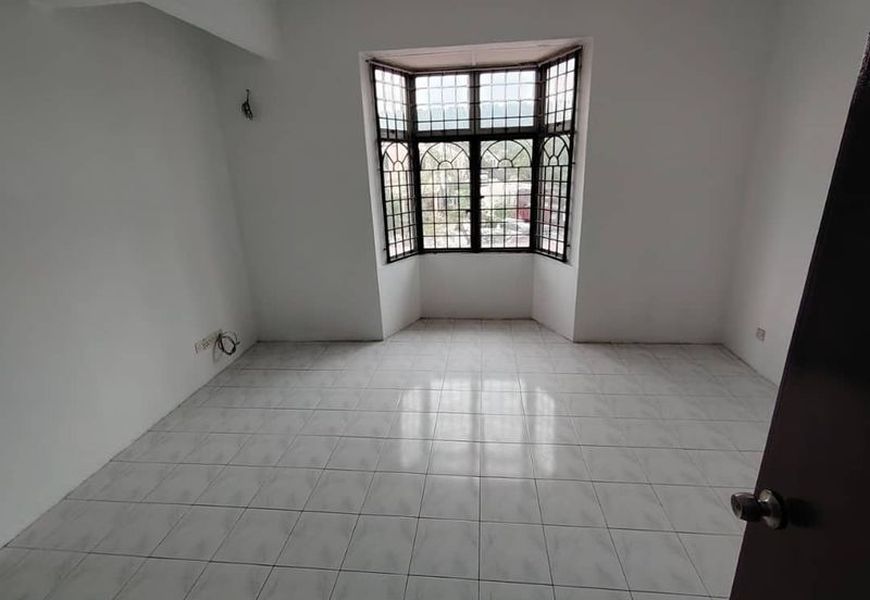 Bandar Baru Salak Tinggi