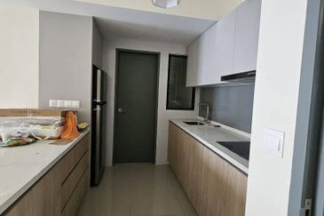 Residensi M Arisa Pelangi